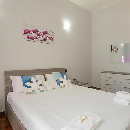 Xenia Apartments - Lovely Apartment In Citta Studi Milan Exterior photo